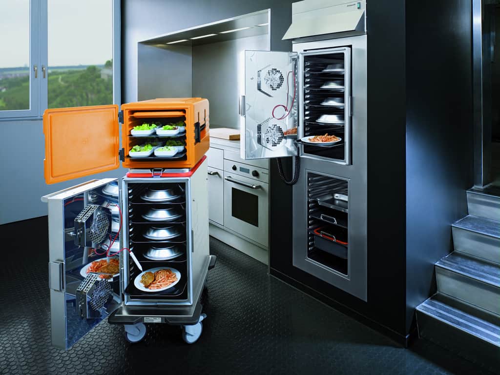 Hybrid kitchen with thermoport